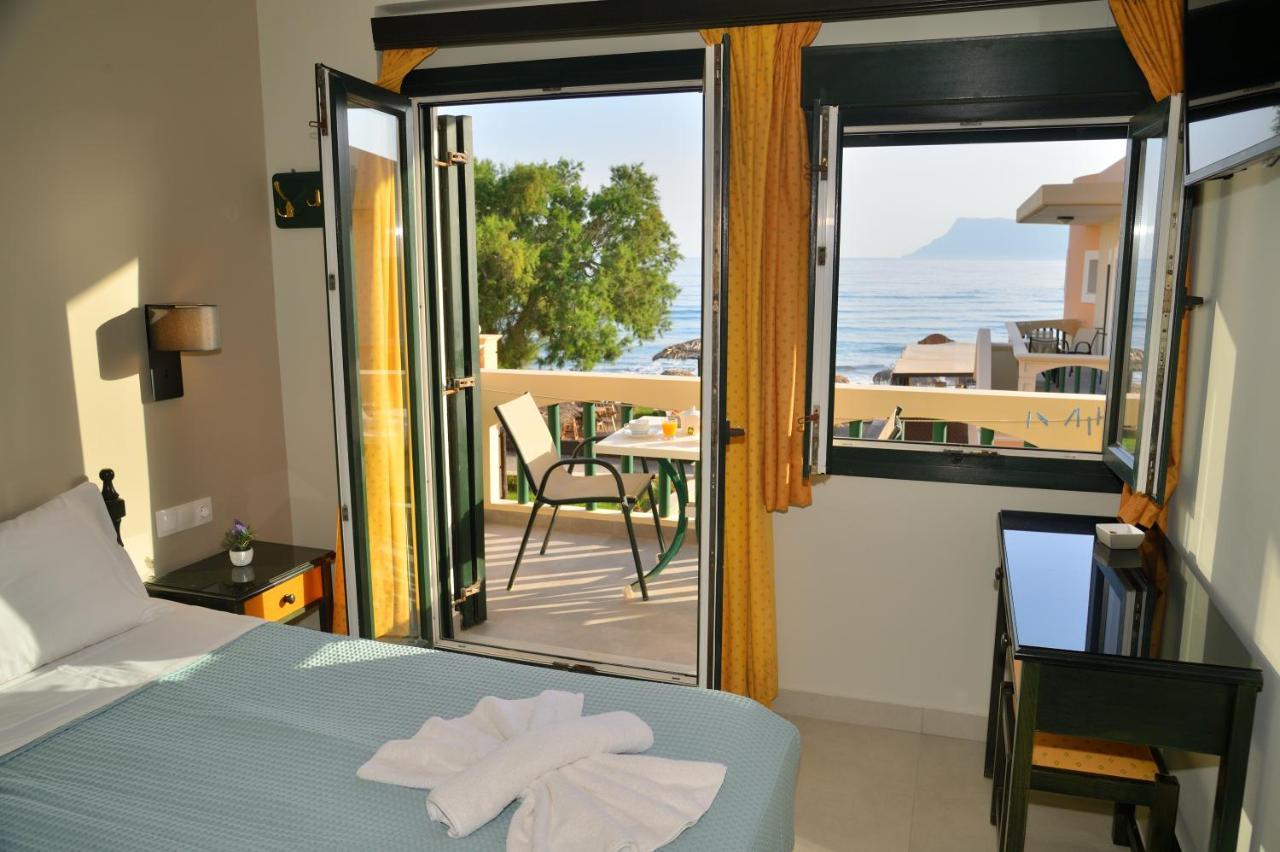 Maria Beach Hotel Kissamos Bagian luar foto