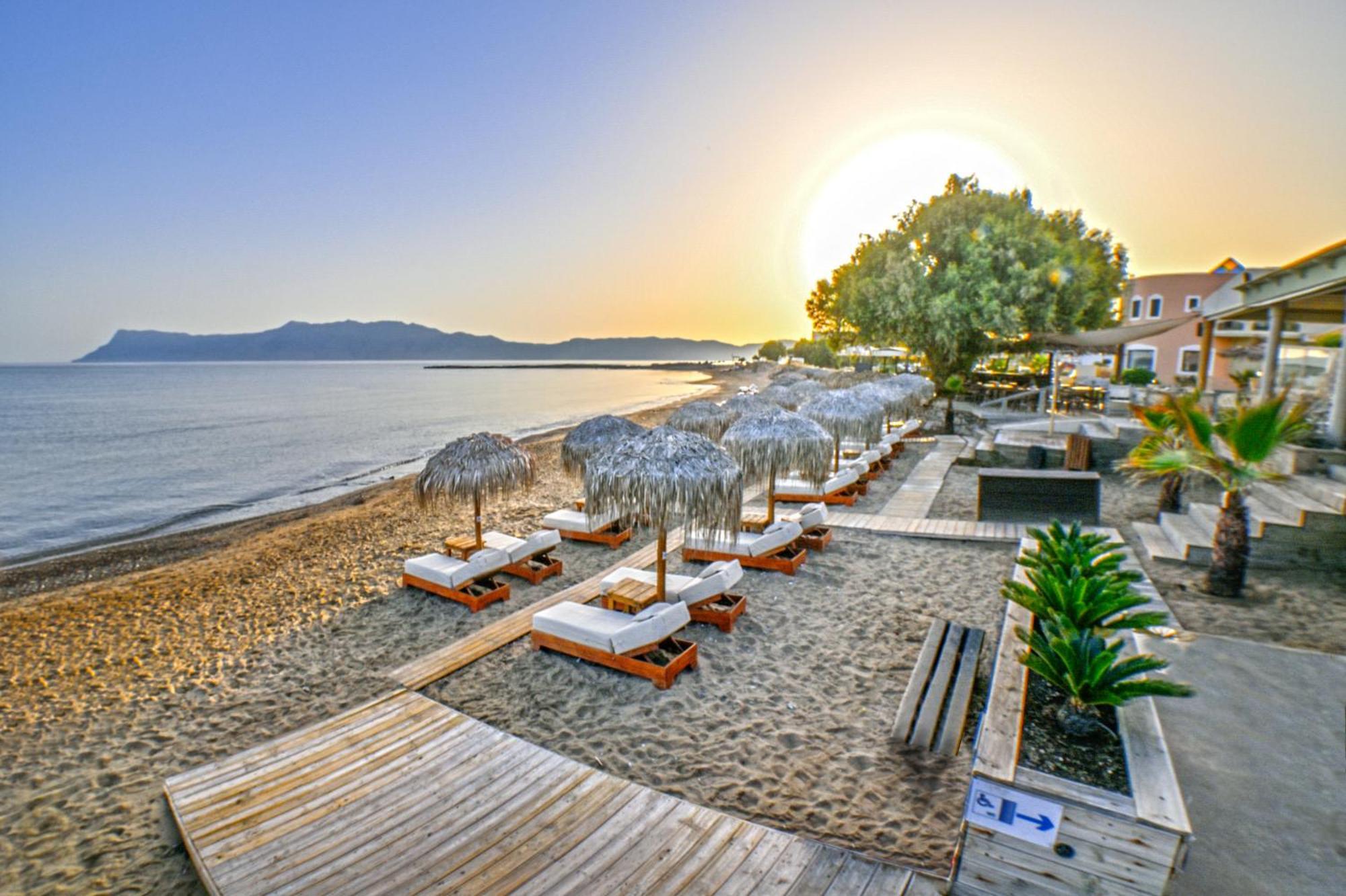 Maria Beach Hotel Kissamos Bagian luar foto