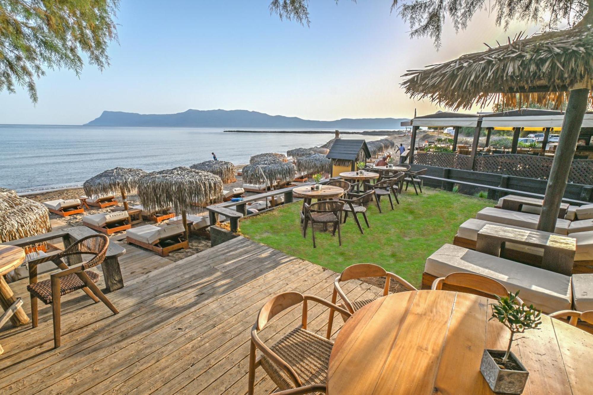 Maria Beach Hotel Kissamos Bagian luar foto